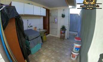 Imagem 7: Casa com amplo terreno em Meia Praia Navegantes