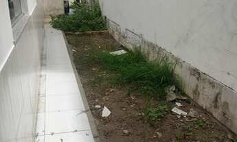 Imagem 5: Casa para venda possui 200 metros quadrados com 3 quartos em Centro - Feira de Santana - B