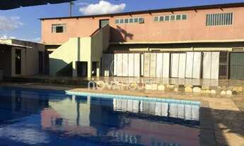 Imagem 7: PRÉDIO COM CAMPO DE FUTEBOL E PISCINA À VENDA