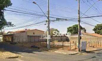 Imagem 2: Terreno contra esquina à venda, 300 m² por R$ 400.000 - Santa Mônica - Uberlândia/MG