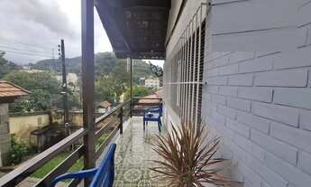 Imagem 5: Casa para Venda em Teresópolis, Várzea, 3 dormitórios, 1 suíte, 2 banheiros, 3 vagas