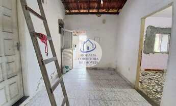 Imagem 5: Casa para Venda em Itapuã, Casa 2 Quartos (1 Suíte), 1º Andar, Livre, Espaçosa no Km 17