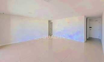 Imagem 2: Apartamento à venda na Parquelândia com 4 quartos, andar alto