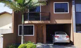 Imagem 5: Sobrado para Venda em São José dos Pinhais, Bom Jesus, 3 dormitórios, 2 banheiros, 1 vaga