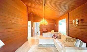 Imagem 6: Casa em Porto Alegre, no bairro Ipanema, com 3 dormitório(s), e 3 banheiros, à venda