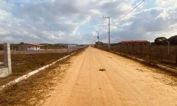 Imagem: Passo terreno. Leiam o formato do anúncio