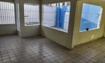 Imagem 2: Casa para venda possui 120 m2com 3 quartos em - Limoeiro