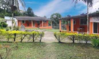 Imagem 2: VENDE-SE CHÁCARA EM MEIO A UM PARQUE DE ÁGUAS, NA CIDADE DE JUQUITIBA - SP