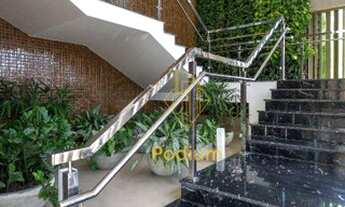 Imagem 2: Apartamento com varanda e área de lazer completa a poucos metros da Vila Olímpica no Bairr