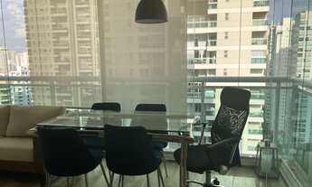 Imagem 2: Apartamento mobiliado para aluguel e venda possui 60 metros quadrados com 1 quarto