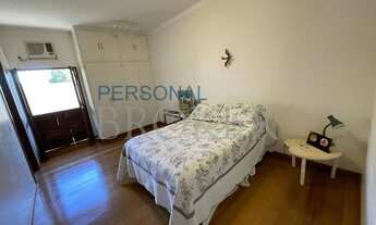 Imagem 7: Casa de condomínio para venda tem 584 metros quadrados com 4 quartos