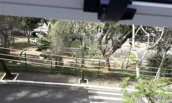 Imagem 4: Sobrado para venda tem 336 metros quadrados com 4 quartos