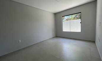 Imagem 3: Casa de condomínio térrea para venda tem 243 metros quadrados com 3 quartos