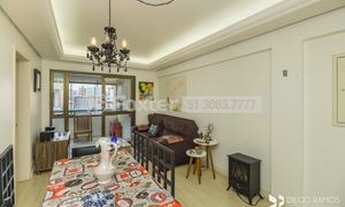 Imagem 2: Apartamento para venda possui 66 metros quadrados com 2 quartos em Azenha - Porto Alegre