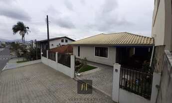 Imagem: Joinville - Casa Padrão - Iririú