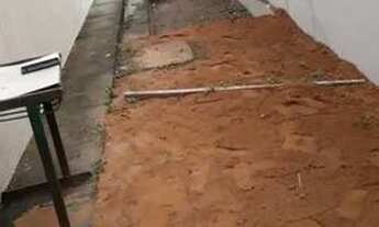 Imagem 3: Casa próximo da estação de trem e terminal de Extremoz