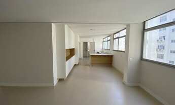 Imagem 2: Apartamento recém reformado! Impecável!