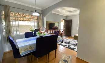 Imagem 2: Casa para Venda em Mateus Leme, João Paulo II, 4 dormitórios, 2 suítes, 3 banheiros, 4 vag