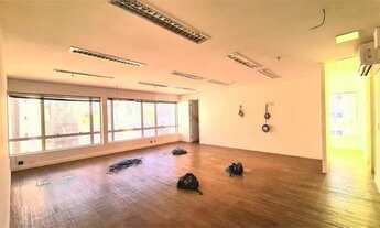 Imagem 3: Sala comercial de 107m², 4 banheiros, 2 vagas na Rua Maestro Cardim