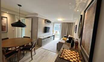 Imagem 2: Apartamento para venda possui 78 metros quadrados com 3 quartos em Mercês - Curitiba - PR