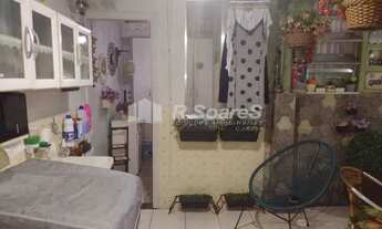 Imagem 7: Apartamento com dois quartos, área privativa, em Vila Valqueire, rua Guaranésia