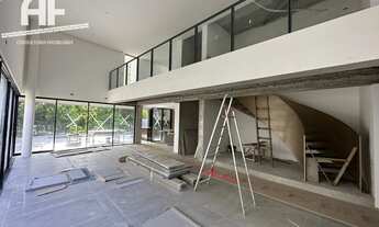 Imagem 7: Casa nova em Condomínio de Alto padrão - 460m², 4 suítes sendo 1 máster