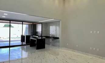 Imagem 3: Casa muito bem localizada