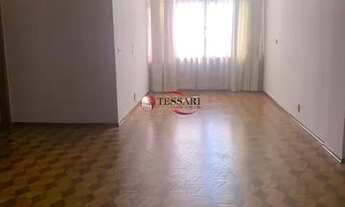 Imagem 1: Apartamento para alugar com 3 dormitórios sendo um suíte com banheira no Centro