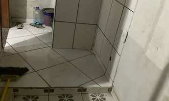 Imagem 2: Casa praia morro praça golfinhos