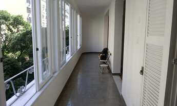 Imagem 2: Três Quartos em Copacabana