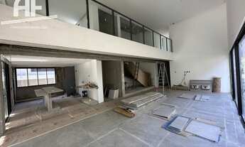 Imagem 6: Casa nova em Condomínio de Alto padrão - 460m², 4 suítes sendo 1 máster