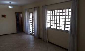 Imagem 3: Linda, 4 suítes, todas com closet planejado, área gourmet e piscina