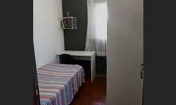 Imagem: Aluga-se quarto solteiro