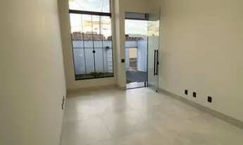 Imagem 2: Casa para venda possui 120 metros quadrados com 3 quartos em Residencial Kátia - Goiânia