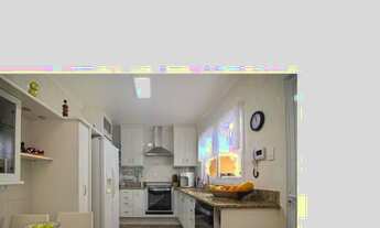 Imagem 4: Sobrado reformado com piscina e churrasqueira - 4 dormitorios sendo 3 suites