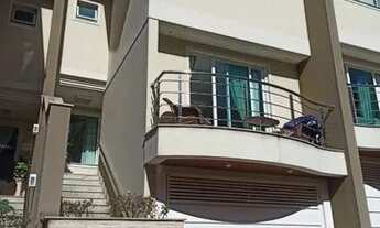 Imagem 3: Casa de condomínio sobrado para venda tem 250 metros quadrados com 5 quartos