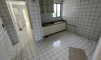 Imagem 2: Adrianópolis, 4 quartos, com suítes