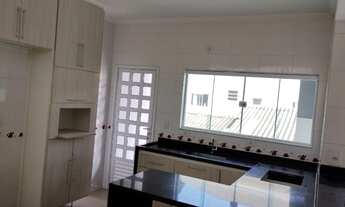 Imagem 4: Vendo sobrado Arujá, centro permuta 50