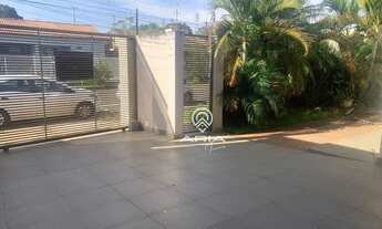 Imagem: Casa com 4 dormitórios, 220 m² e edícula