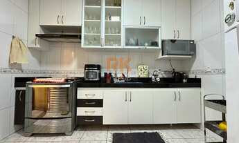 Imagem 6: Exclusividade e conforto em uma casa térrea com espaço gourmet completo no Santa Amélia!