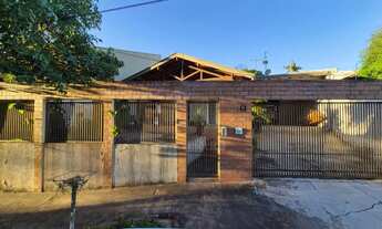 Imagem: Casa à venda no bairro Alpes com 3 quartos