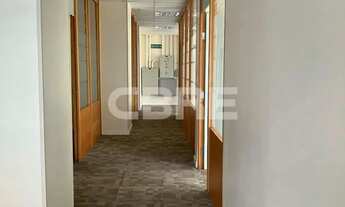 Imagem 6: Andar corporativo com 332,35 para locação