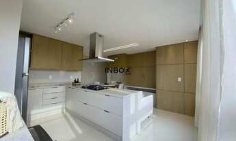 Imagem 6: UM DORMITÓRIO MOBILIADO E DECORADO