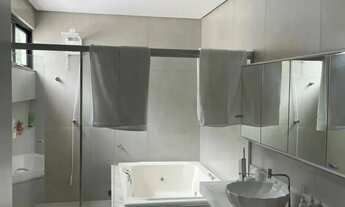 Imagem 5: Casa Duplex no Alphaville 1/ 4 Suítes/ (3 no 2o piso e 1 no primeiro) todas com closet