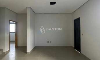 Imagem 4: Sobrado à Venda no Bairro Planalto - 4 Quartos, Piscina e Área Gourmet