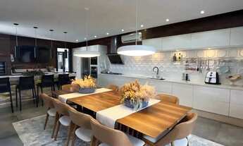 Imagem: Casa de alto padrão em condomínio com