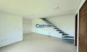 Imagem 2: Sobrado c/ 02 suítes, localizado no bairro Aririú, Palhoça/SC