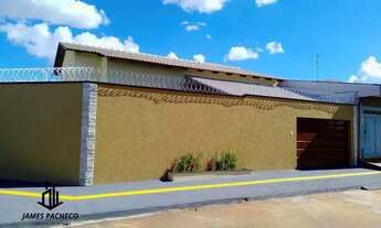 Imagem 6: Casa com 3 Quartos sendo 1 Suíte - Piscina - Setor Brisas da Mata