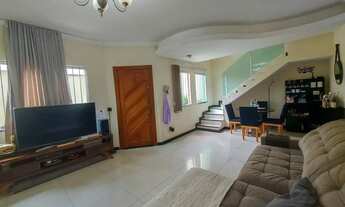 Imagem 7: Casa Geminada com entrada coletiva, 03 quartos sendo 01 com suíte, 02 vagas no Bairro Euro