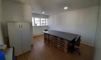 Imagem 6: Escritório - 3 Salas - 2 Banheiros - 2 Vagas - 55m² - Ar Condicionado